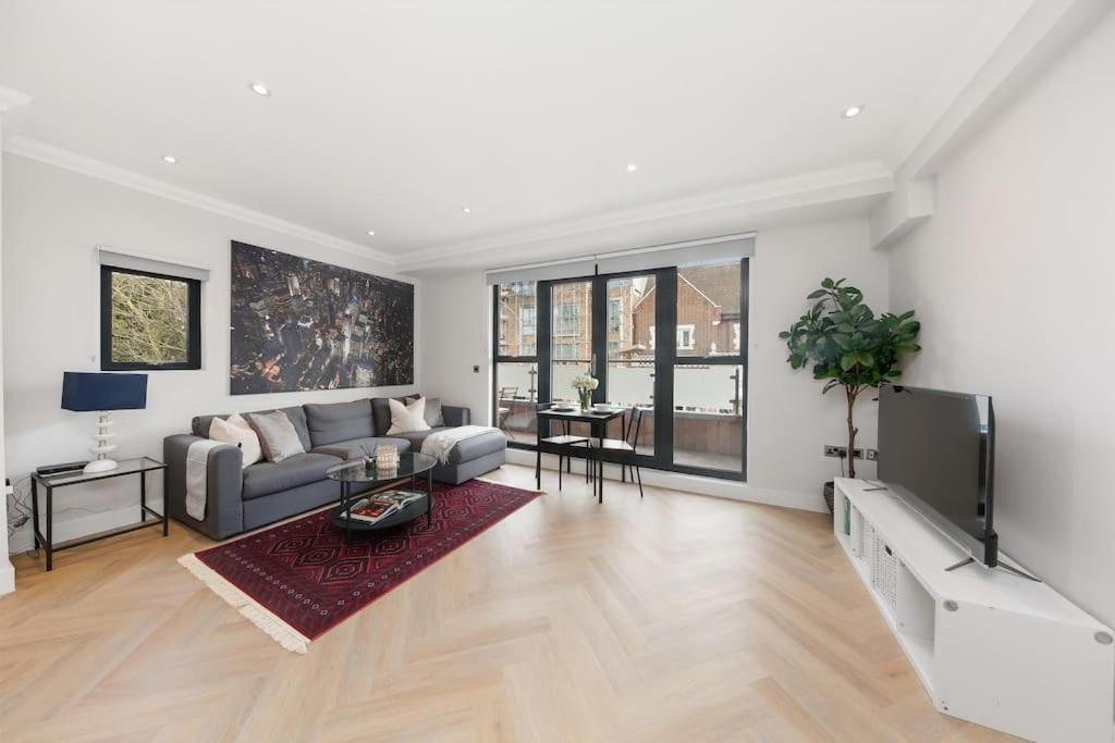 Pleasing 2Bed Flat 10Min To Wimbledon Tennis Court London Exterior photo