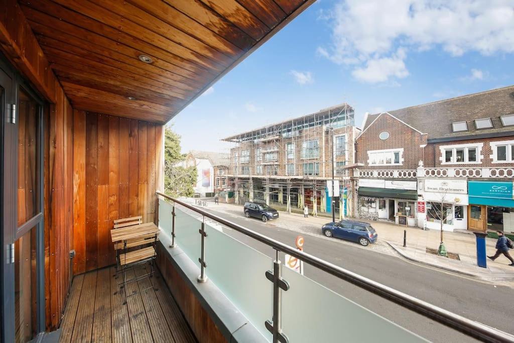Pleasing 2Bed Flat 10Min To Wimbledon Tennis Court London Exterior photo