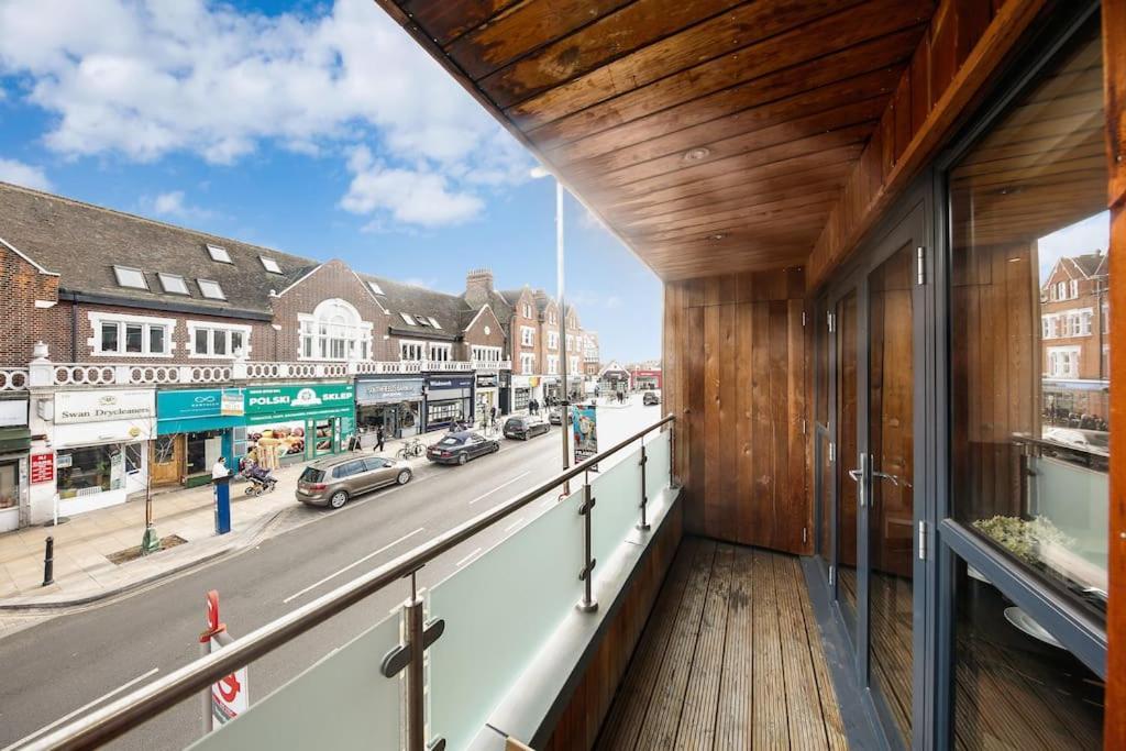 Pleasing 2Bed Flat 10Min To Wimbledon Tennis Court London Exterior photo
