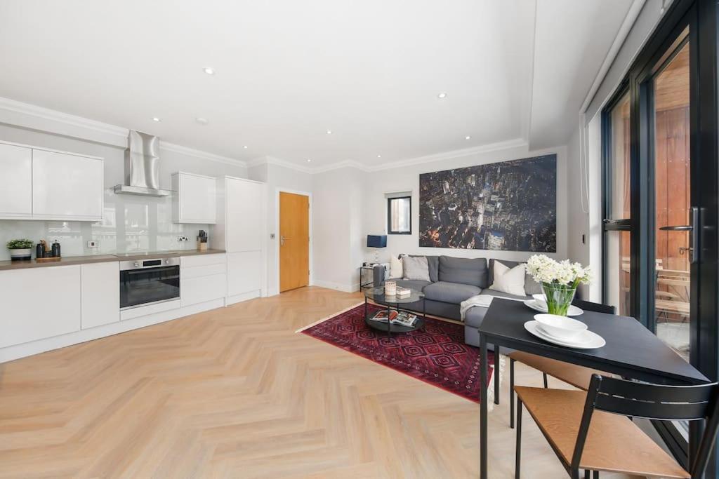 Pleasing 2Bed Flat 10Min To Wimbledon Tennis Court London Exterior photo